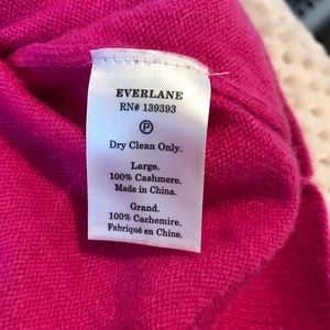 Everlane Sweaters - Everlane cashmere sweater, size L Everlane Sweaters - Everlane cashmere sweater, size L